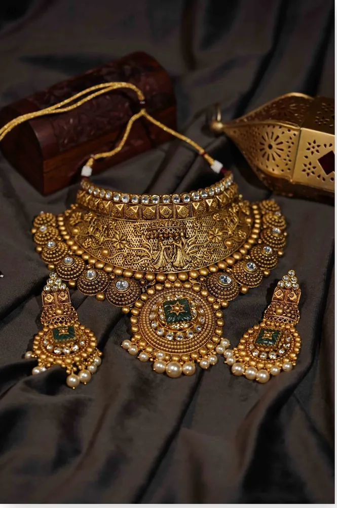Antique Gold Temple Choker Set