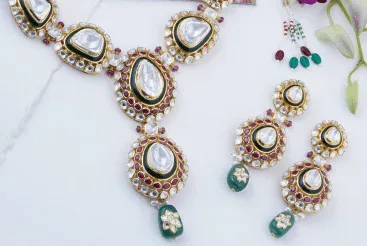 Jadau Necklace & Earring Set
