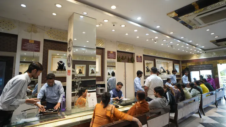 JKJ Jewellers Mansarovar showroom, photo 2